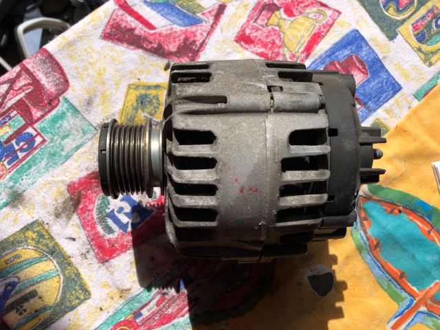 Generátor - 1.9 TDI – Audi A3 8P – OE 03L903024M