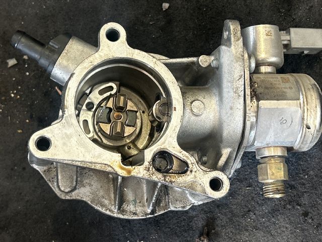 Vákumpumpa- 1.8 TFSI 