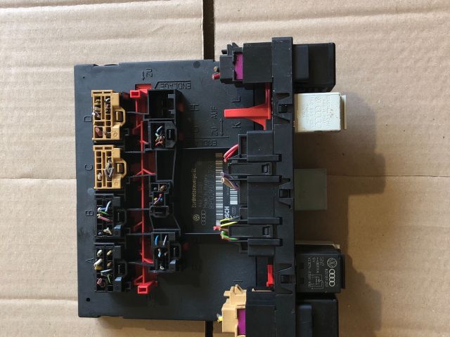 Komfort Elektronika -Központi Elektronika Vezérlő-1287, 1329, 6701 – Audi A3 8P – OE 8P0907279F