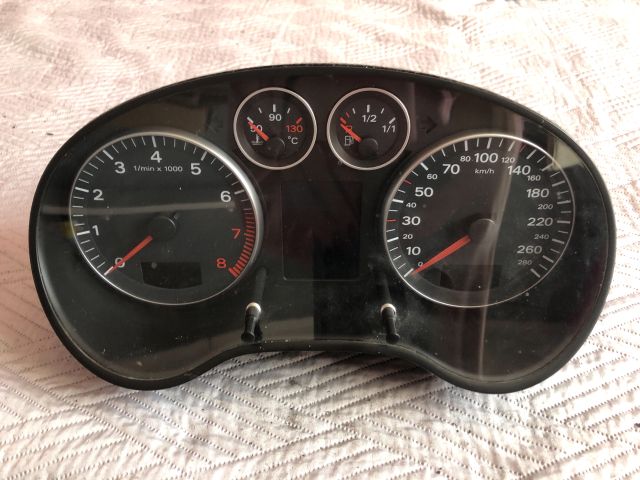Kilométeróra-Benzin-6519 – Audi A3 8P – OE 8P0920930TX