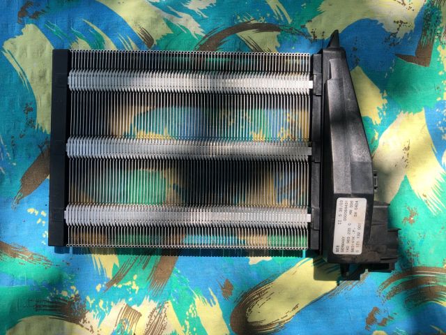 Fűtőradiátor (Elektromos)- Kiegészítő fűtéspanel – Audi – OE 1K0963235C