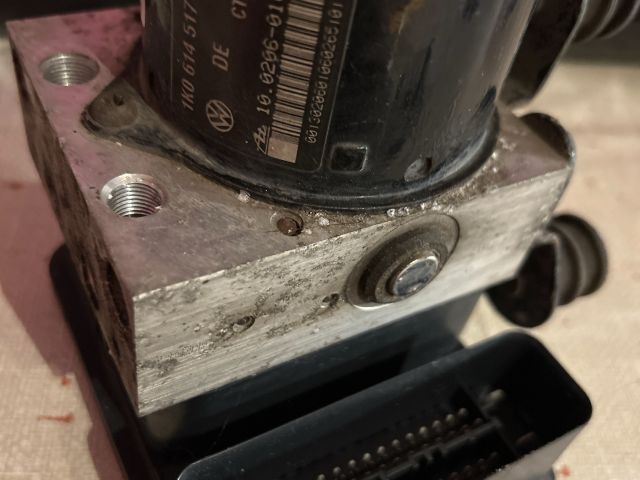 379k4