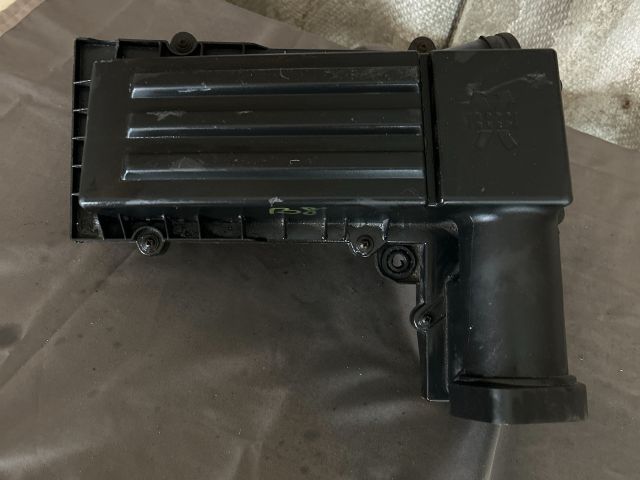 Légszűrő Ház- Diesel – Audi A3 8P – OE 3C0129607BA