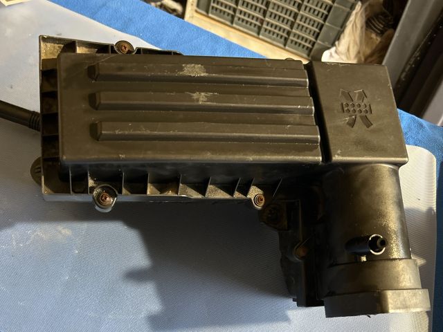 Légszűrő Ház- Diesel – Audi A3 8P – OE 3C0129607AS