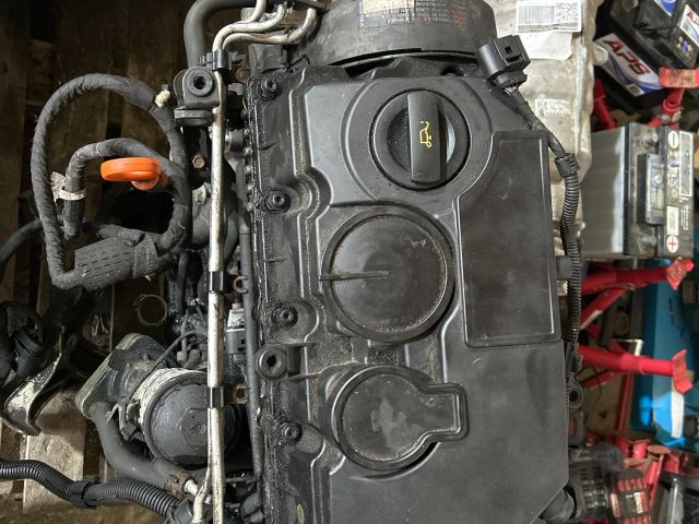 Fűzött blokk hengerfejjel - BMM – Audi A3 8P – OE BMM