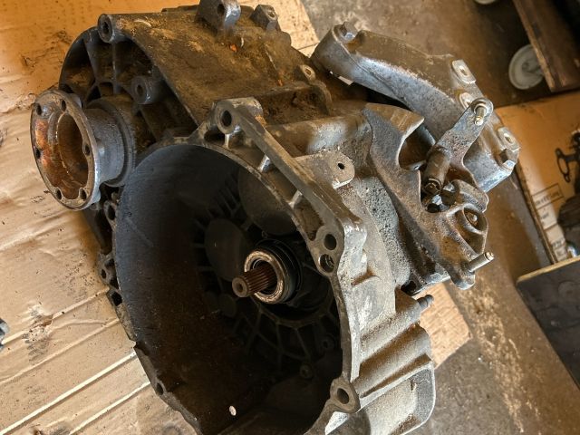 Váltó (Mechanikus) -JLU – Audi A3 8P – OE JLU