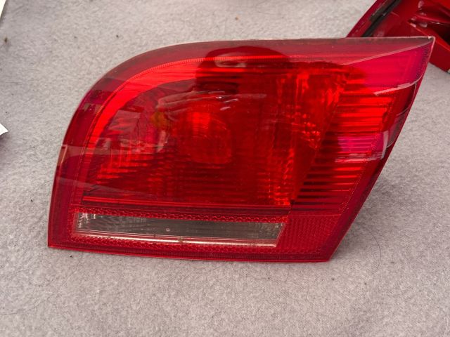 Jobb Belső Hátsó Lámpabúra – Audi A3 8P – OE 8P4945094B