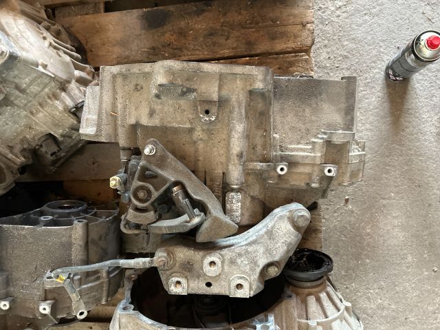Váltó (Mechanikus) -LPR -5343 – Audi A3 8P – OE LPR