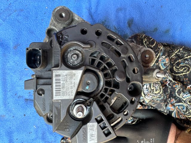 Generátor -2.0 TDI – Audi A3 8P – OE 06F903023F