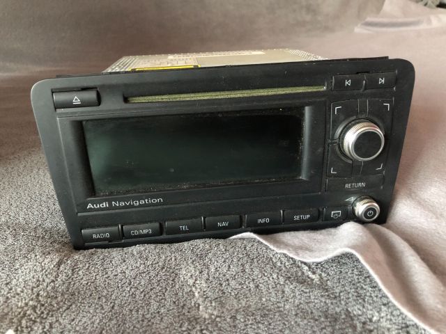 Navigáció-RNS – Audi A3 8P – OE 8P0035192P