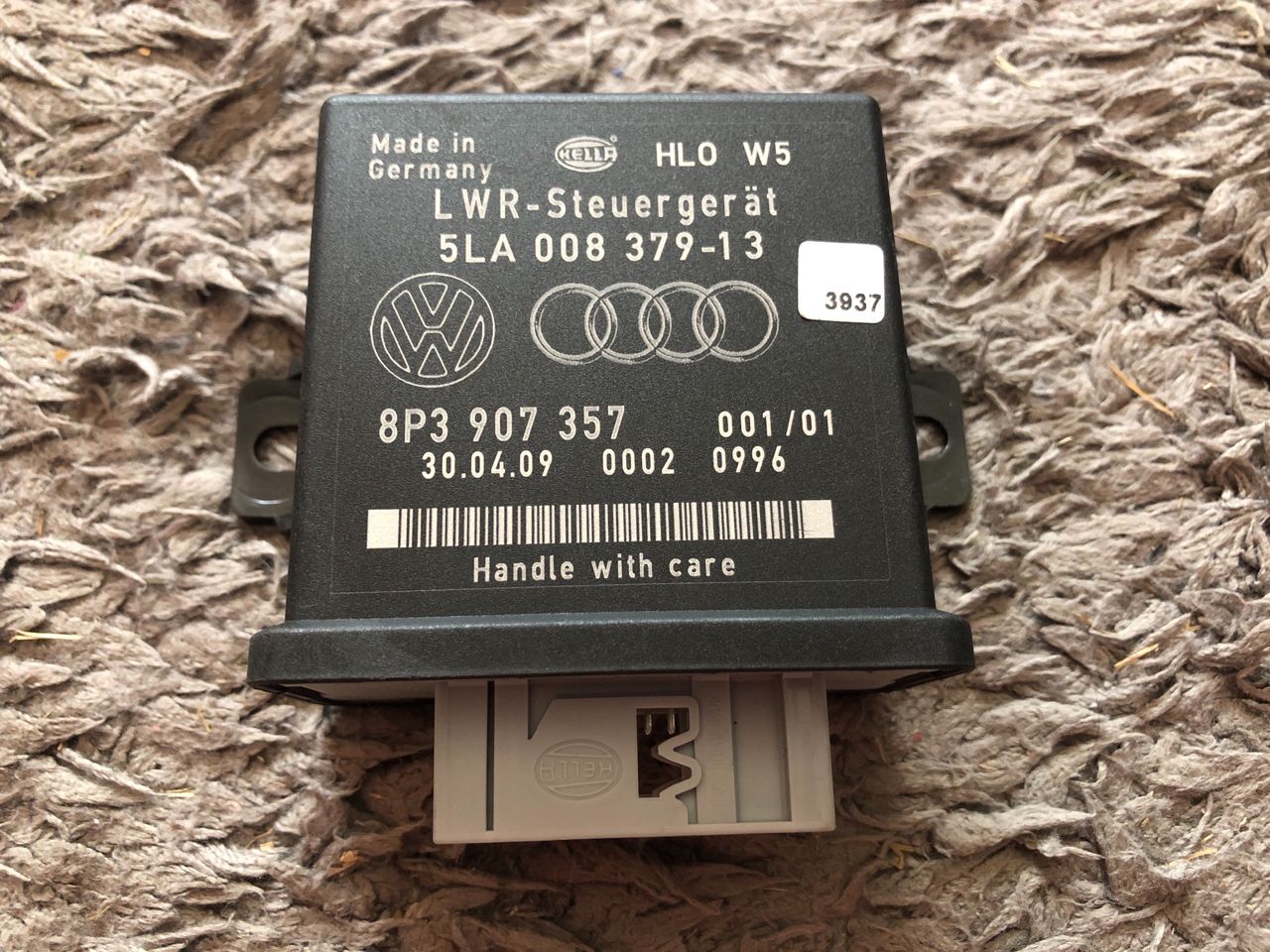 Fényszóró Elektronika- 7793, 7800, 8565, 7799, 7802, 8810, – Audi A3 8P – OE 8P3907357B1
