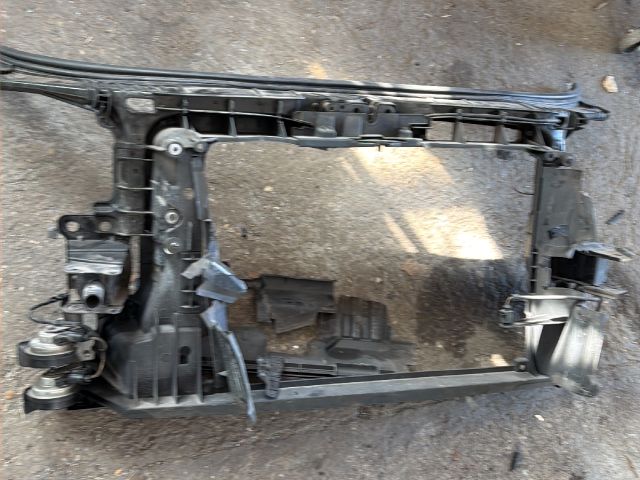 Homlokfal - üresen- Facelift – Audi A3 8P – OE 8P0805594CRESEN